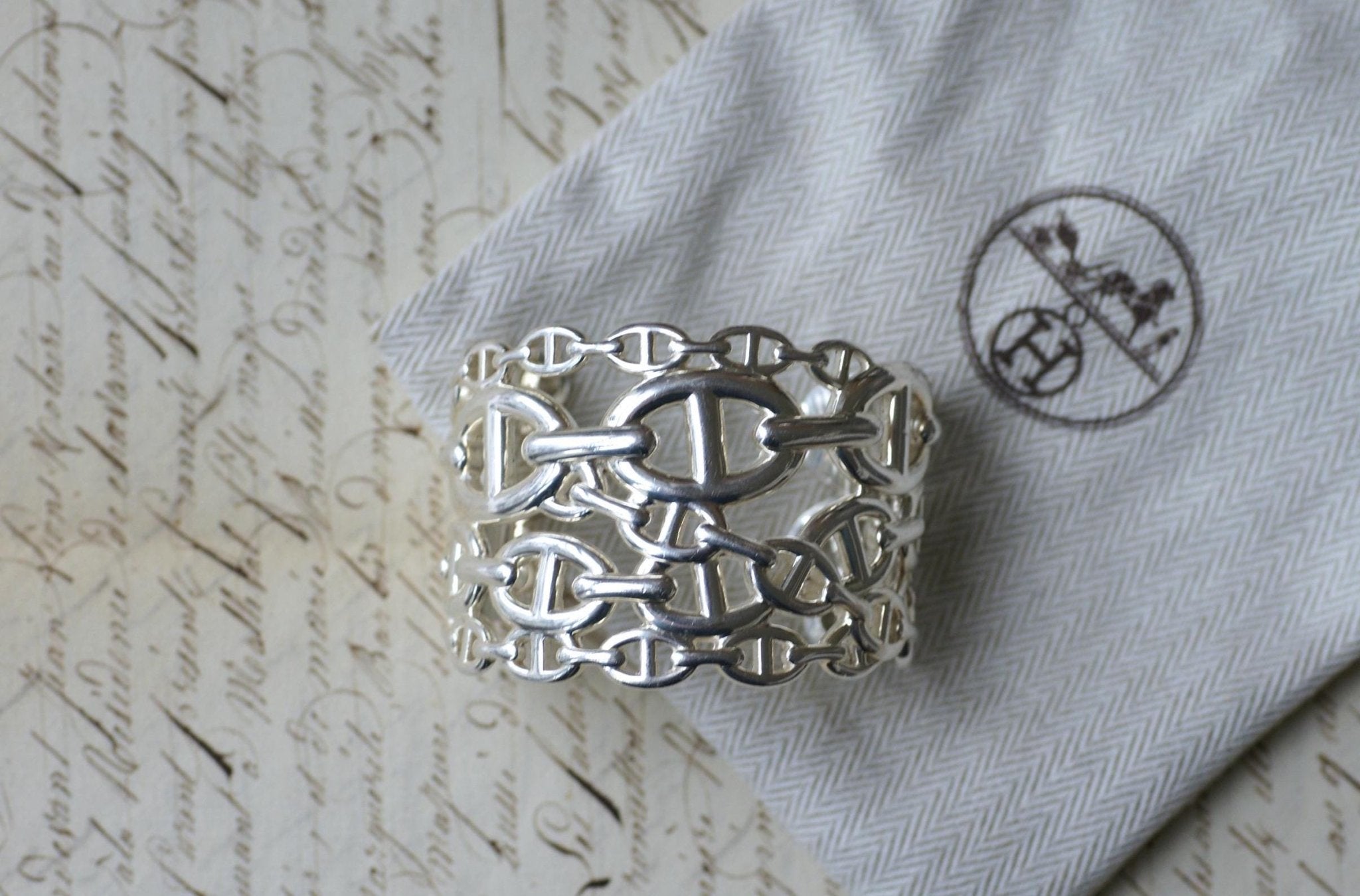 Hermès Anchor Chain Cuff Bracelet in Silver – Galerie Pénélope