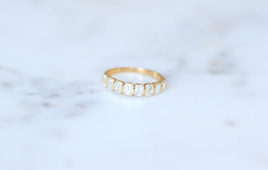 Emerald Cut Diamond Ring 1.70 Cts Yellow Gold - Galerie Pénélope
