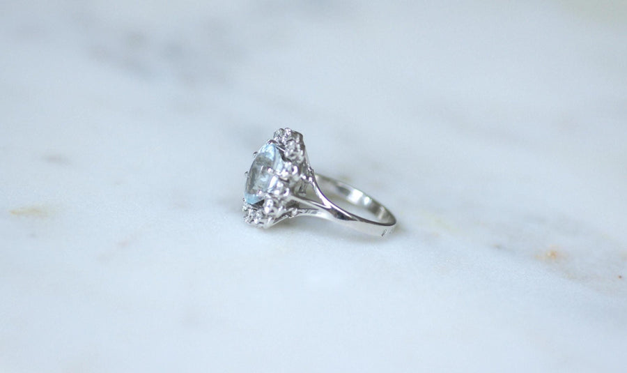 Aquamarine Ring Surrounded by Diamonds on White Gold - Galerie Pénélope