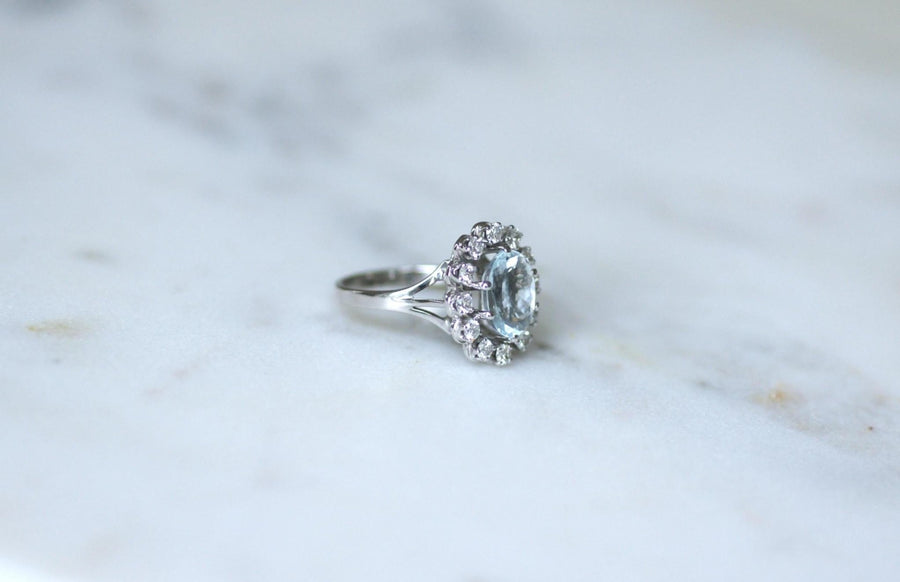 Aquamarine Ring Surrounded by Diamonds on White Gold - Galerie Pénélope