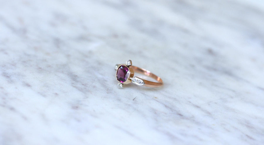 Antique Garnet and Diamond Ring on Rose Gold - Galerie Pénélope