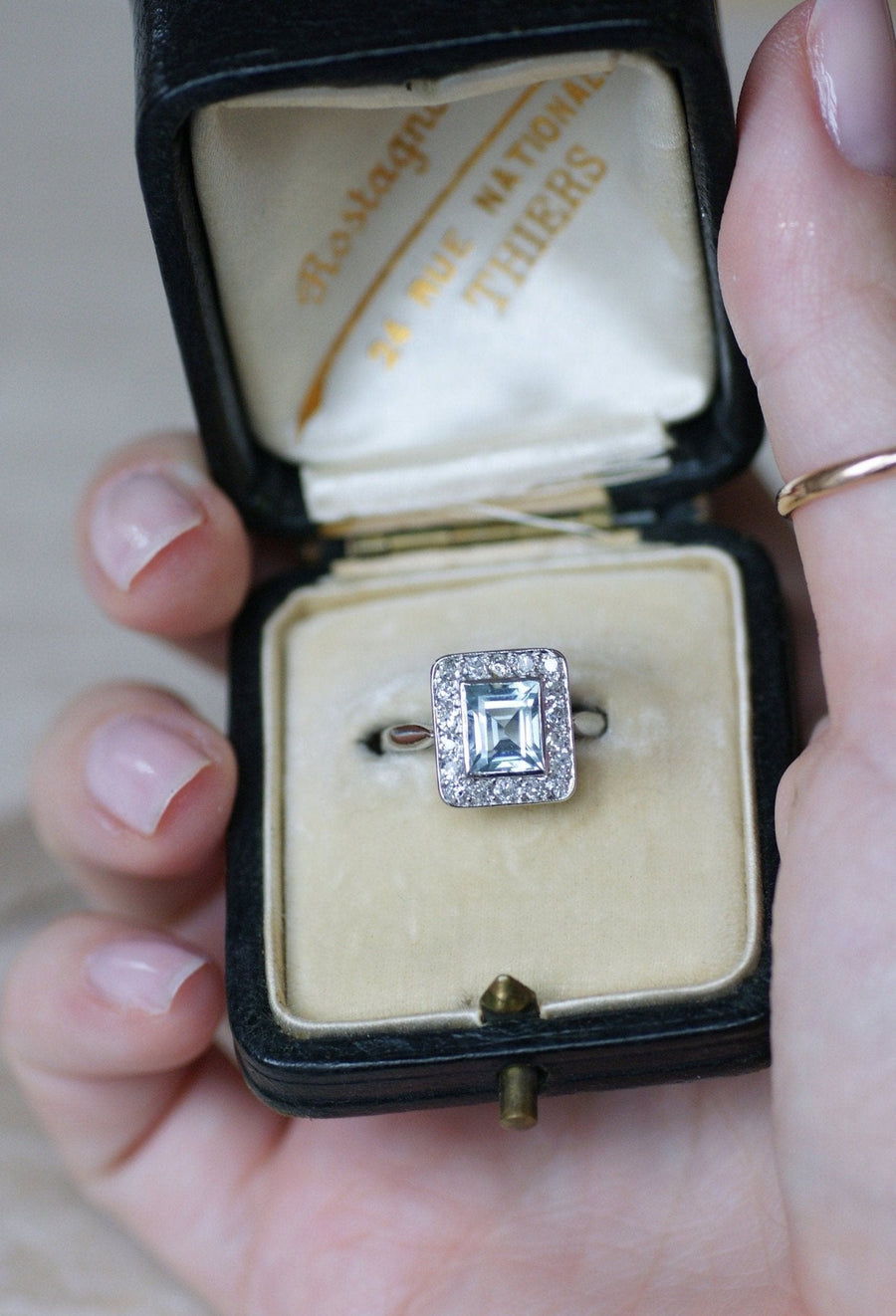 Art Deco Aquamarine and Diamond Ring - Galerie Pénélope