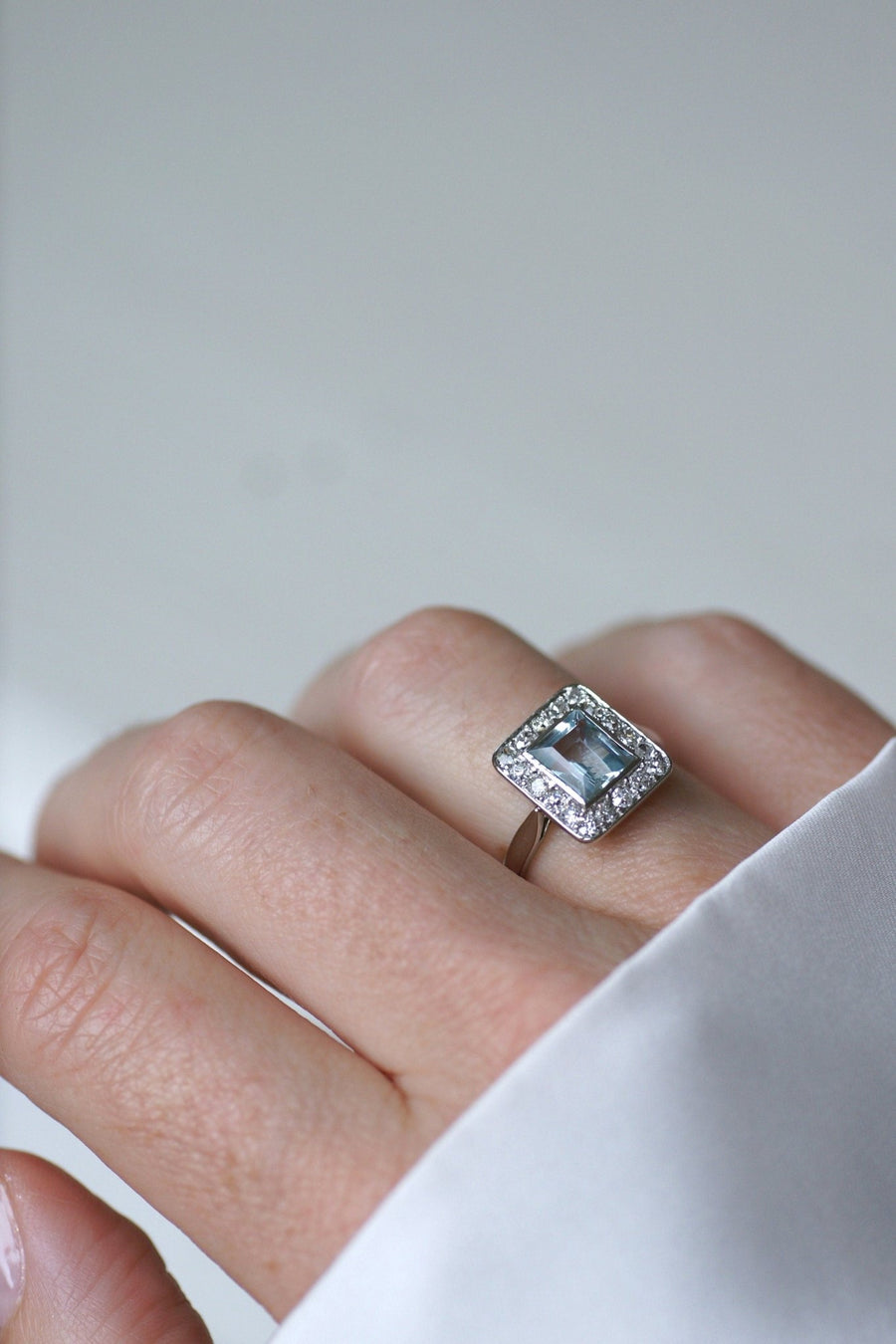 Art Deco Aquamarine and Diamond Ring - Galerie Pénélope