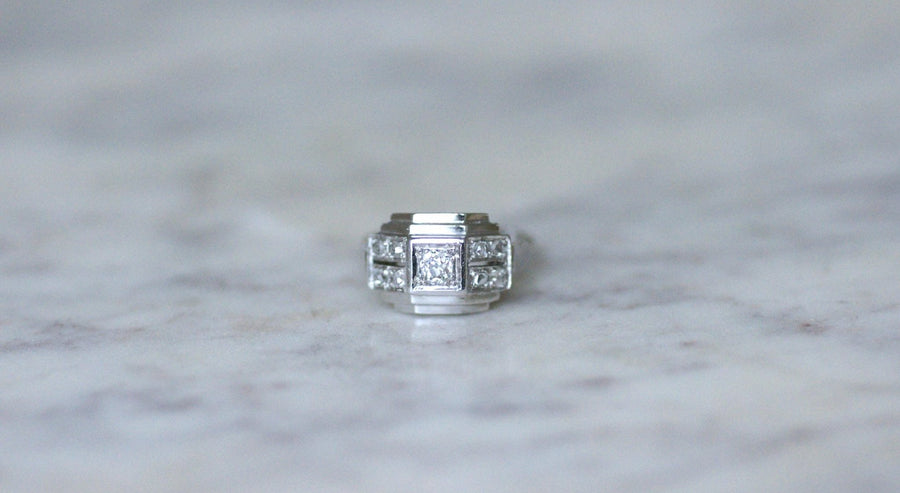 Art Deco White Gold and Platinum Diamond Ring - Galerie Pénélope