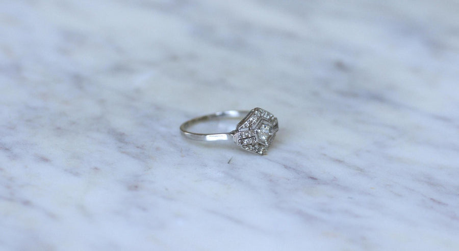 Art Deco Hexagonal Diamond and Platinum Ring - Galerie Pénélope