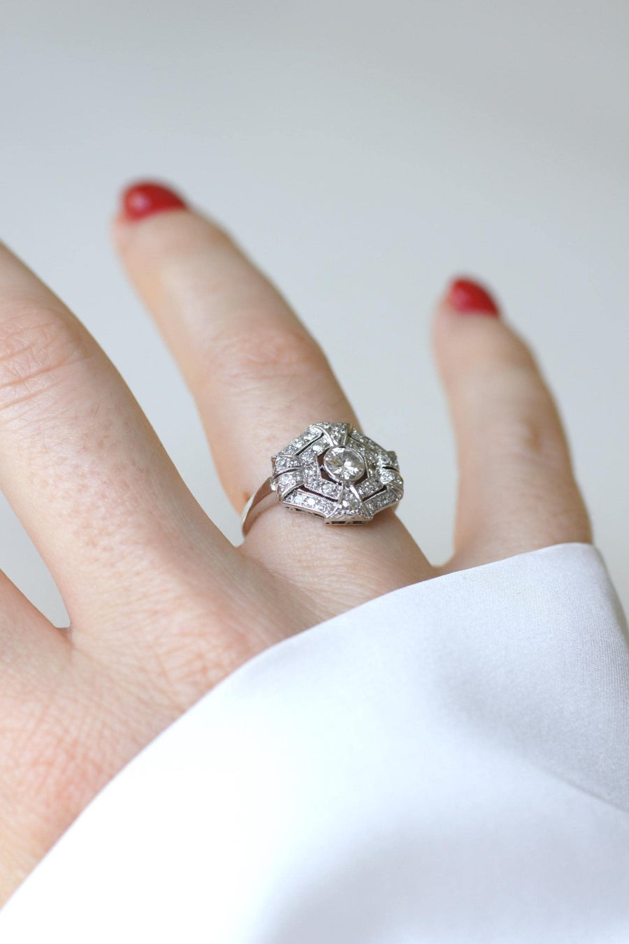 Octagonal Art Deco Diamonds on Platinum Ring - Galerie Pénélope
