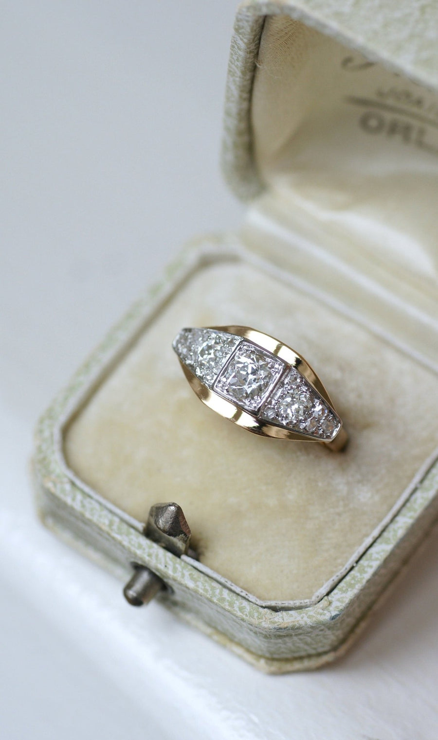 Art Deco Diamond Band Ring on Rose Gold and Platinum - Galerie Pénélope