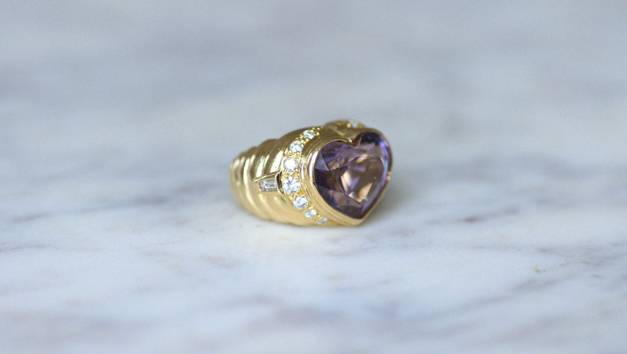 Heart-shaped Amethyst and Diamond Ring on Yellow Gold - Galerie Pénélope