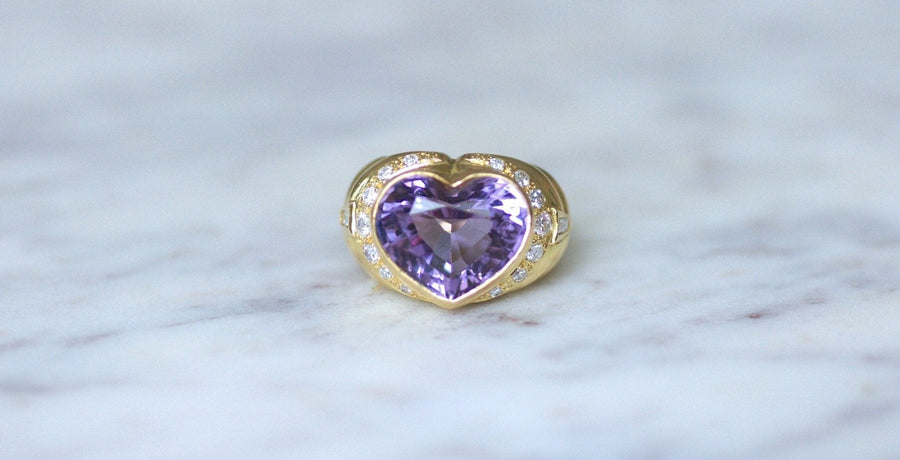 Heart-shaped Amethyst and Diamond Ring on Yellow Gold - Galerie Pénélope