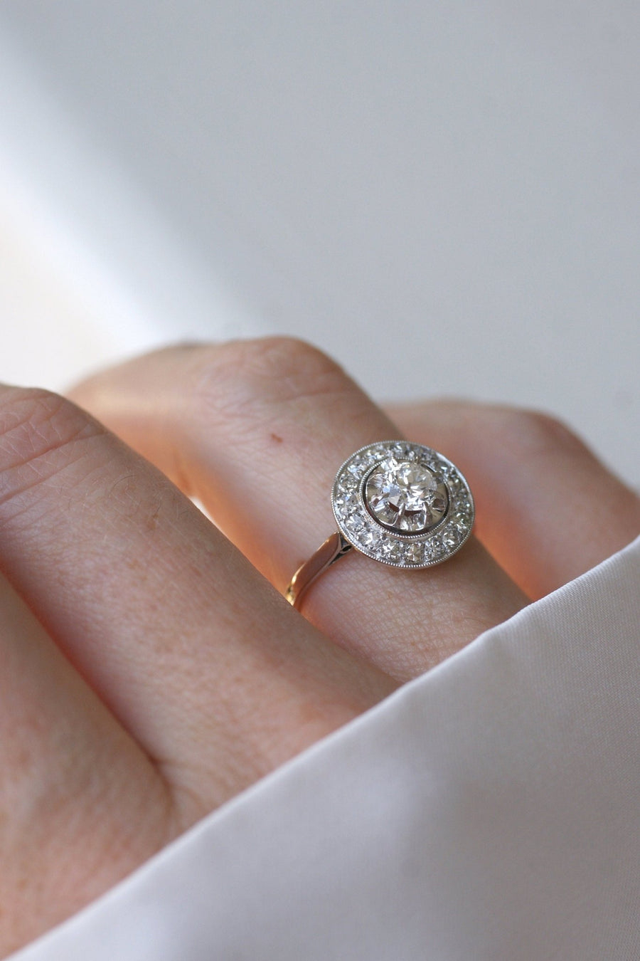 Art Deco Diamond Target Ring on Gold and Platinum - Galerie Pénélope