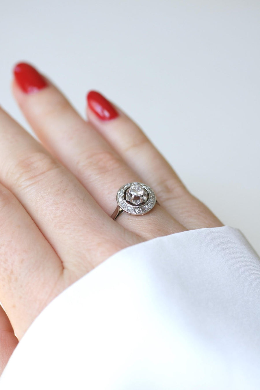 Art Deco Diamond Target Ring on Platinum and White Gold - Galerie Pénélope