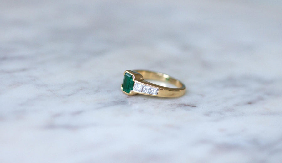 Emerald and Princess Diamond Ring on Yellow Gold - Galerie Pénélope