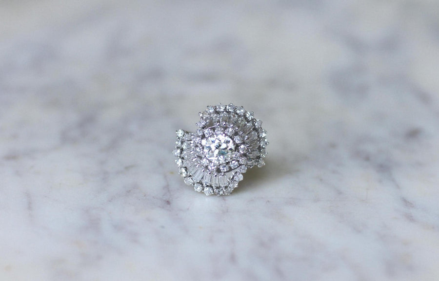 Baguette Diamond Skirt Ring 3.34 Cts White Gold - Galerie Pénélope