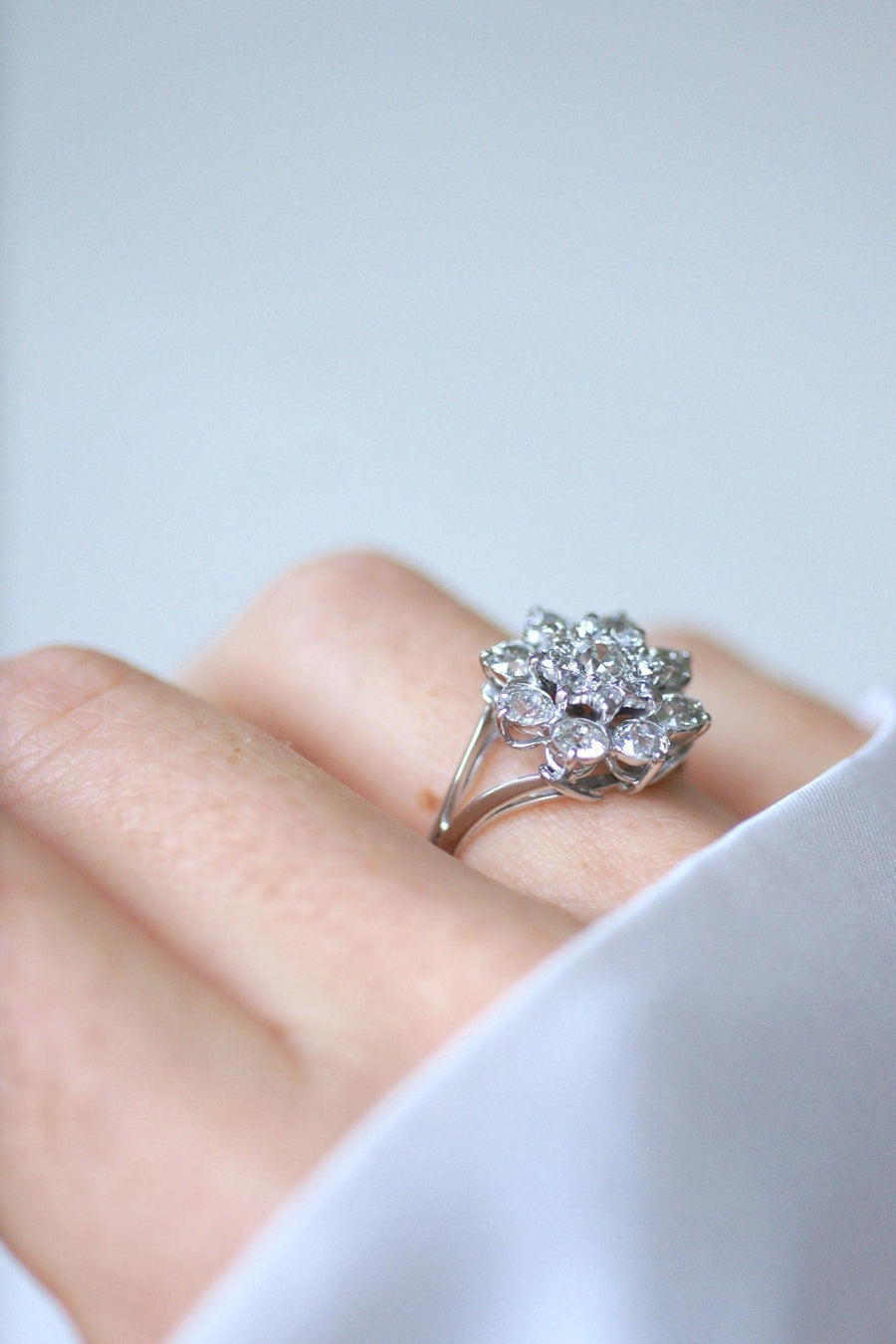 Daisy Ring Diamonds 2.10 Cts White Gold - Galerie Pénélope