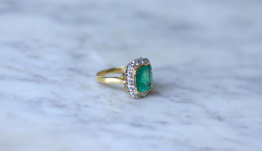 3.20 Cts Colombian Emerald Daisy Ring with Diamonds - Galerie Pénélope