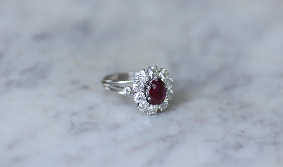 Daisy Ring Unheated Birman Ruby 1.60 Cts and Diamonds - Galerie Pénélope