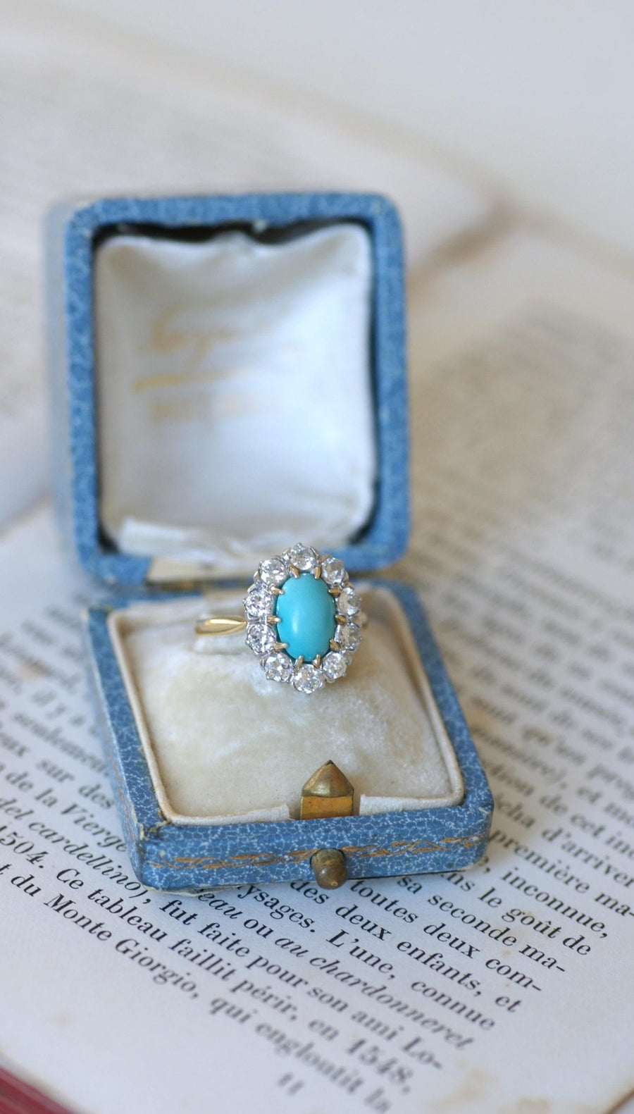 Marguerite Turquoise and Diamond Ring - Galerie Pénélope