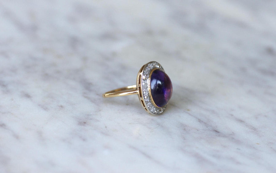 Amethyst and Diamond Cabochon Pompadour Ring - Galerie Pénélope