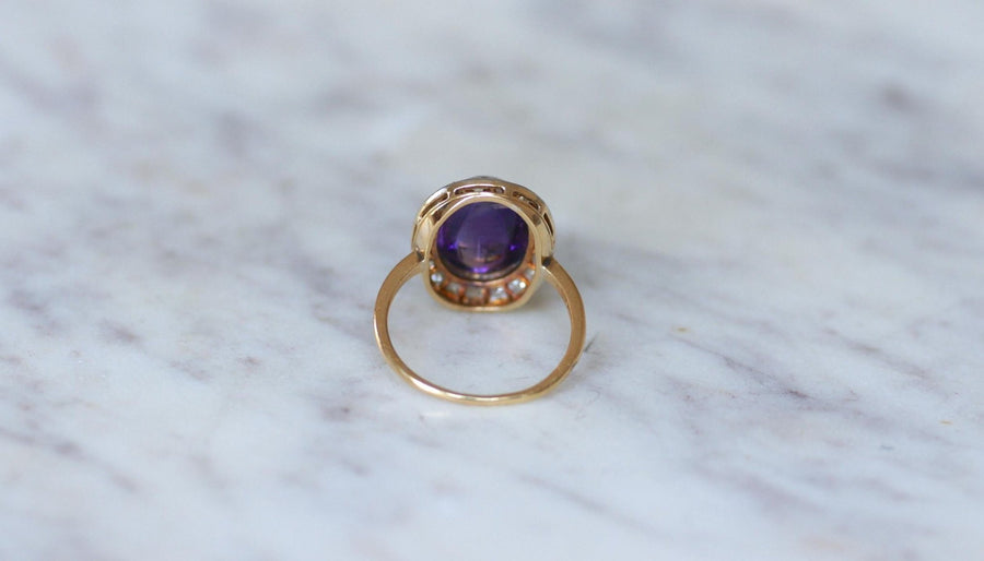 Amethyst and Diamond Cabochon Pompadour Ring - Galerie Pénélope