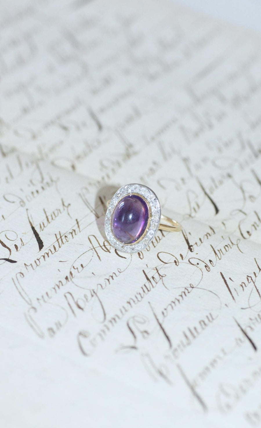 Amethyst and Diamond Cabochon Pompadour Ring - Galerie Pénélope
