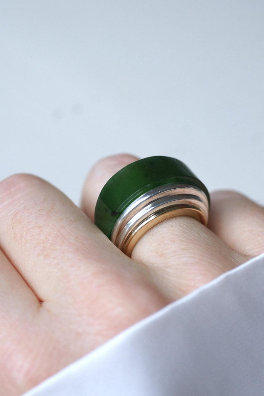 Puiforcat ring by André Vassort Jade on Gold and Silver - Galerie Pénélope