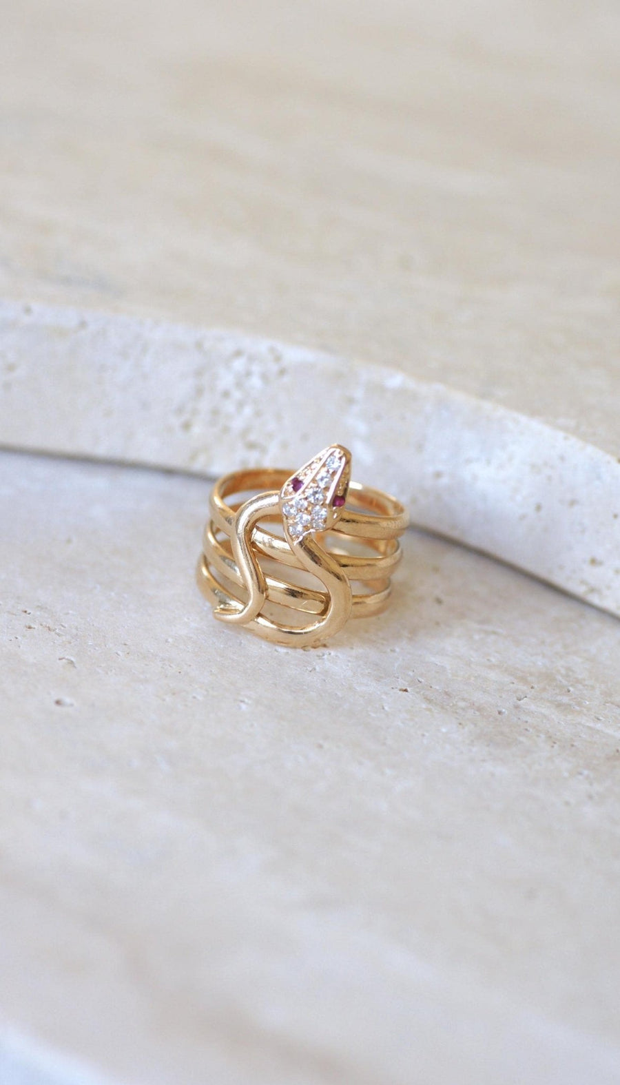 Yellow Gold Snake, Diamonds and Ruby Ring - Galerie Pénélope