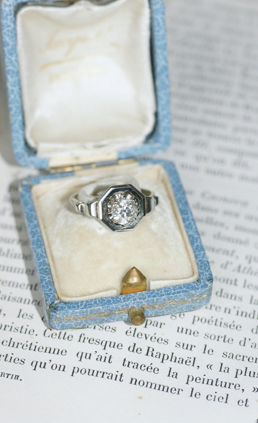 0.90 Ct Art Deco Diamond Solitaire Ring - Galerie Pénélope