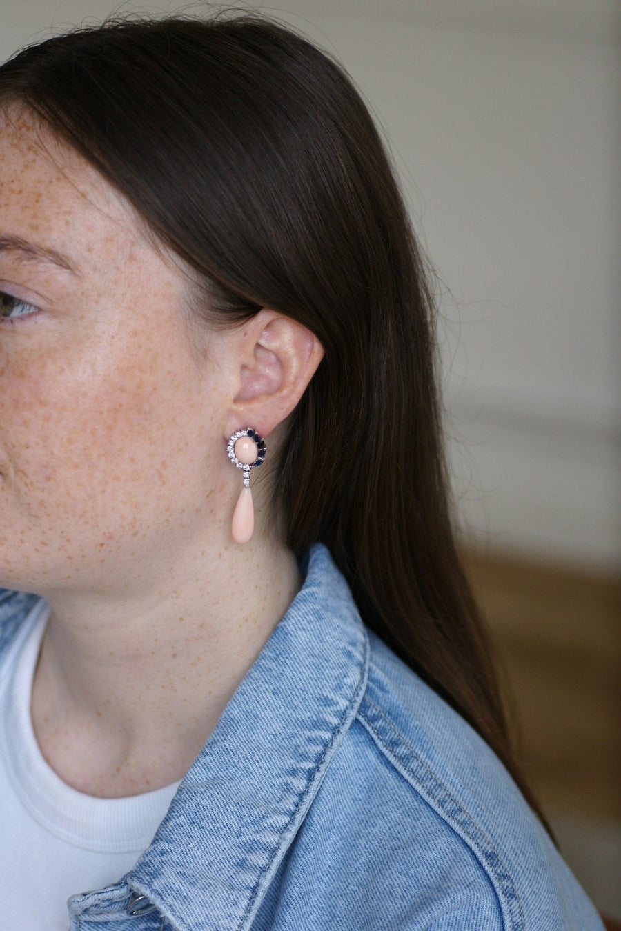 Coral Peau d'Ange Diamonds Sapphires White Gold Earrings - Galerie Pénélope