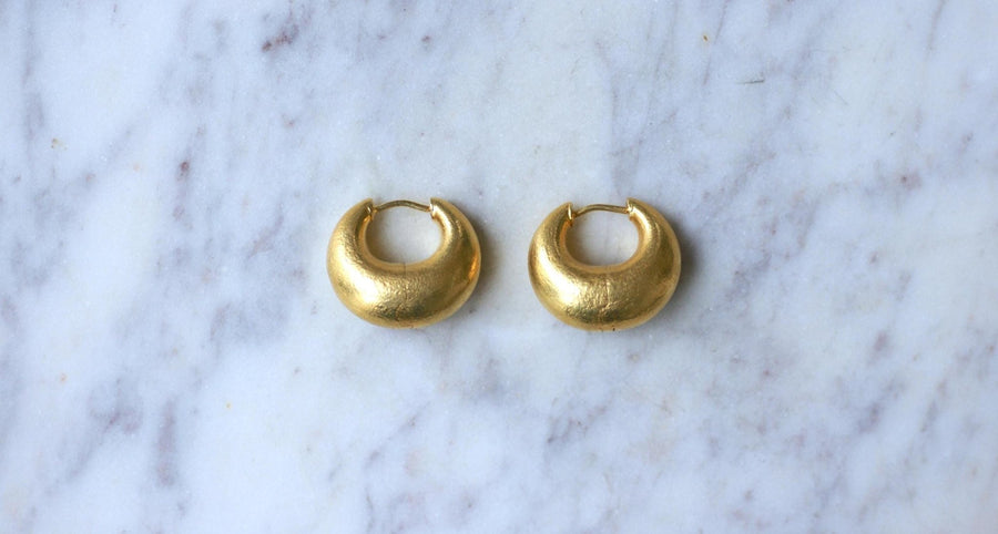 Brushed Yellow Gold Creole Earrings - Galerie Pénélope