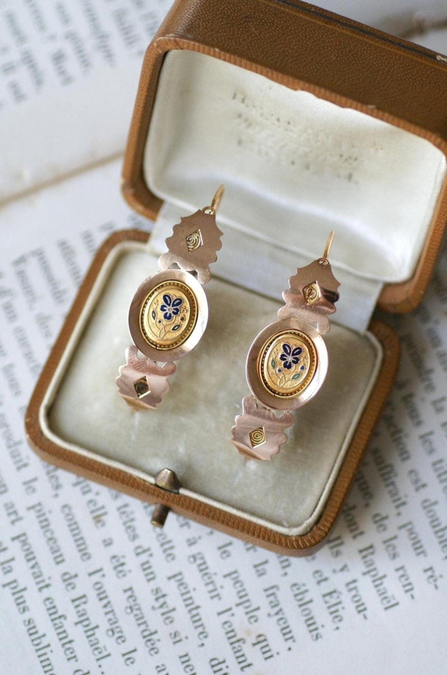 Antique Gold and Enamel Poissard Earrings - Galerie Pénélope