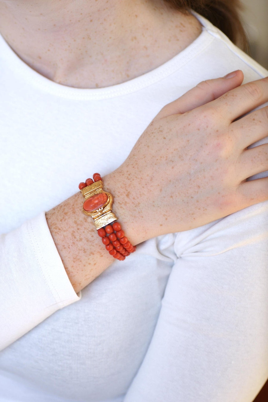 Antique Gold Coral and Cameo Bracelet - Galerie Pénélope