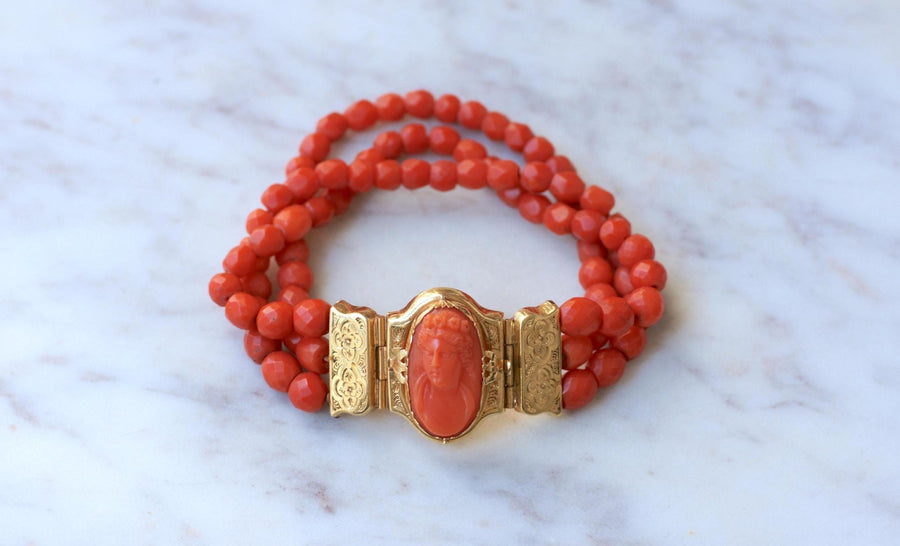 Antique Gold Coral and Cameo Bracelet - Galerie Pénélope