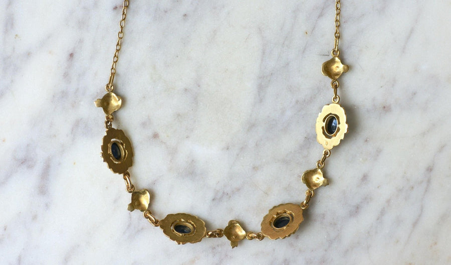 Antique Yellow Gold Drapery and Sapphire Necklace - Galerie Pénélope