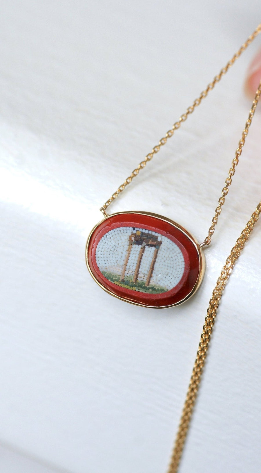 Yellow gold antique temple micro mosaic pendant necklace - Galerie Pénélope