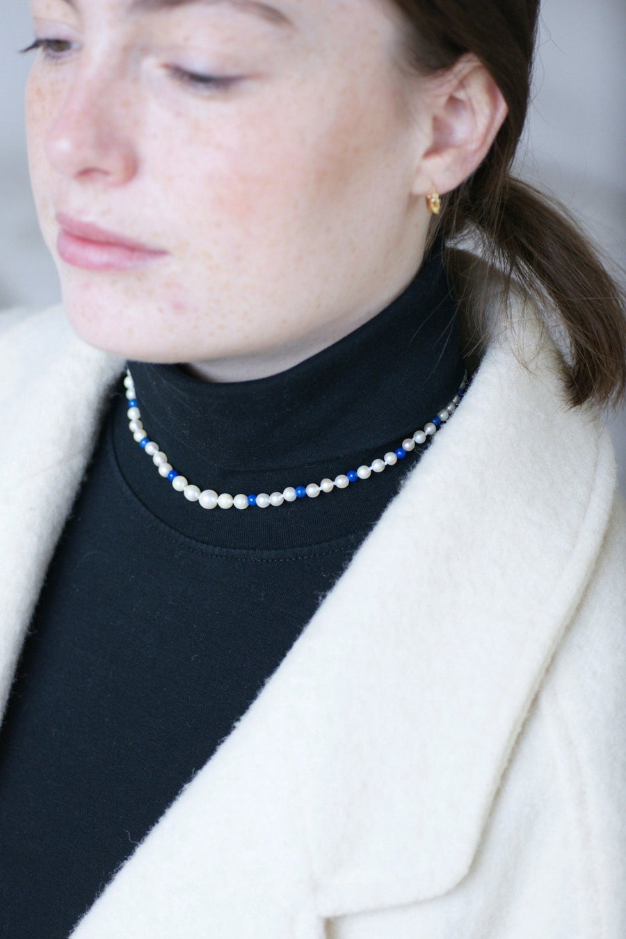 Cultured pearl and lapis lazuli necklace in yellow gold - Galerie Pénélope