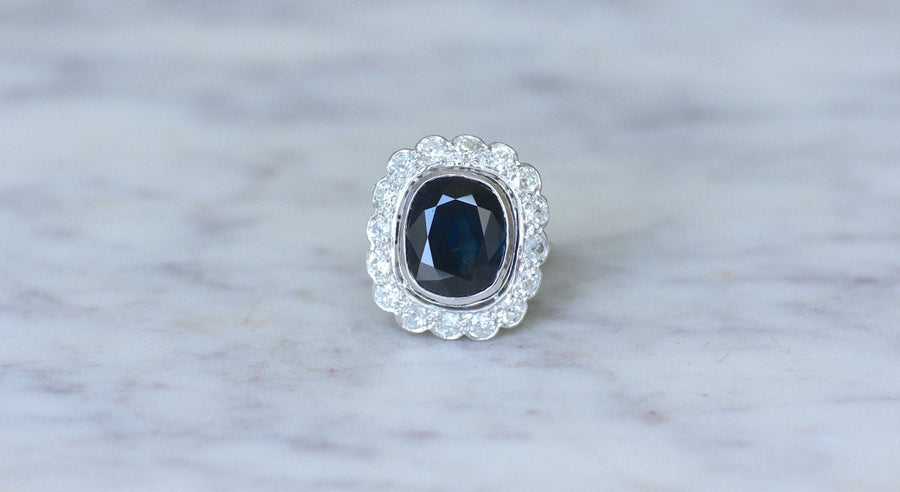 Large Art Deco Sapphire and Diamond Marguerite Ring - Galerie Pénélope