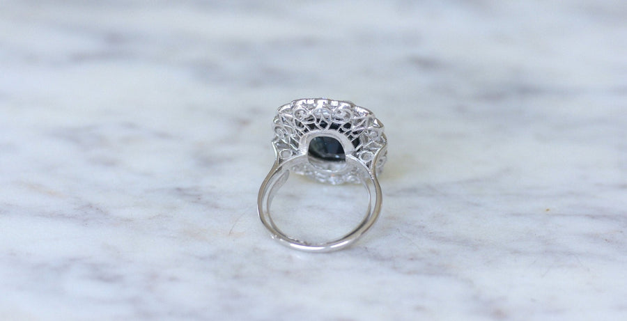 Large Art Deco Sapphire and Diamond Marguerite Ring - Galerie Pénélope