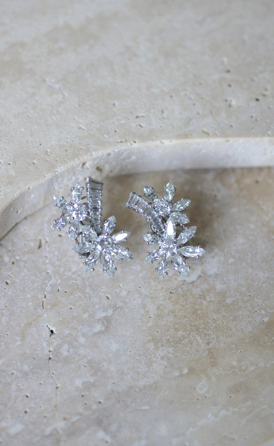 Guillemin & Soulaine Flower Earrings Diamonds - Galerie Pénélope