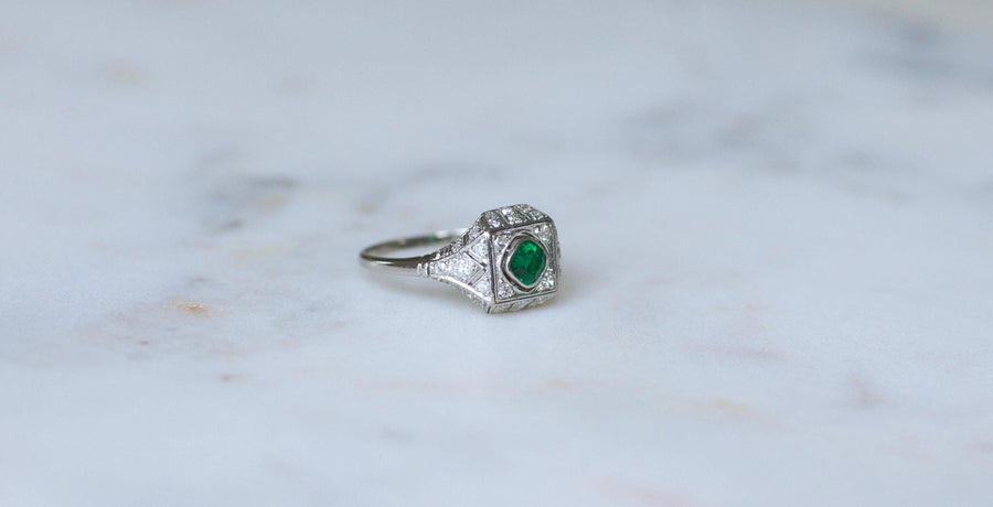 Art Deco Emerald and Diamonds on Platinum Ring