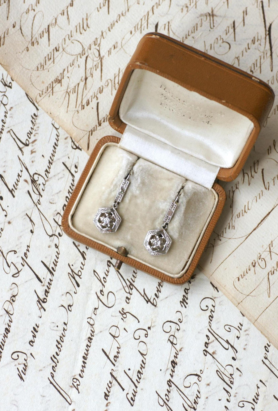 Art Deco Pendant Earrings Diamonds on White Gold and Platinum
