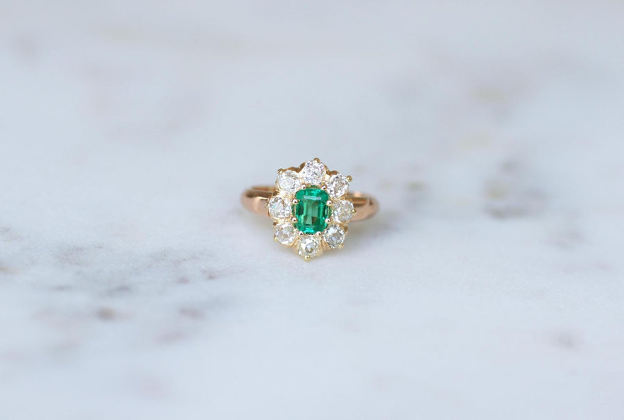 Antique Marguerite Ring Colombian Emerald and Diamonds on Rose Gold