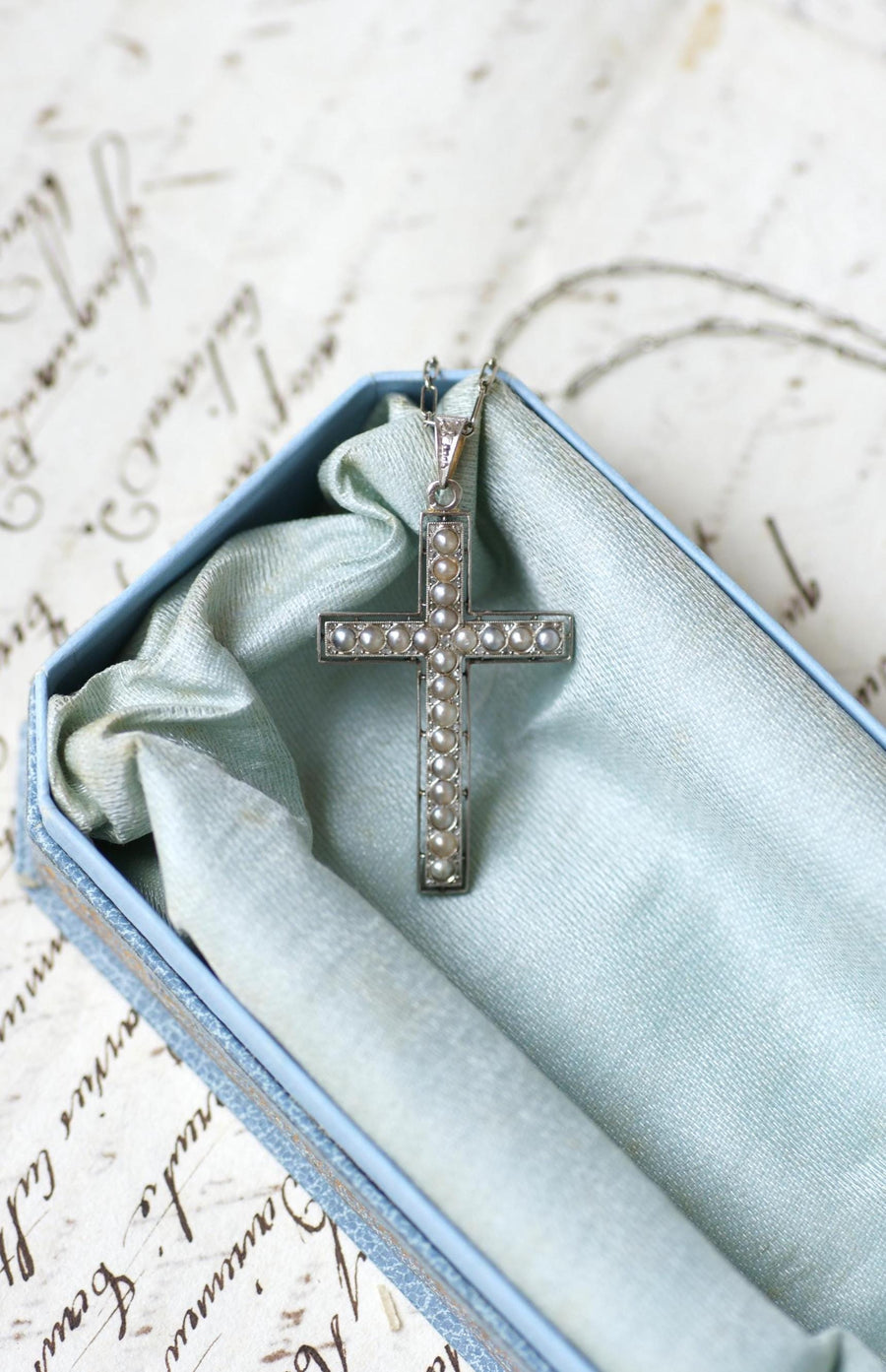 Art Deco Cross Pendant Pearls and Diamonds on Gold and Platinum