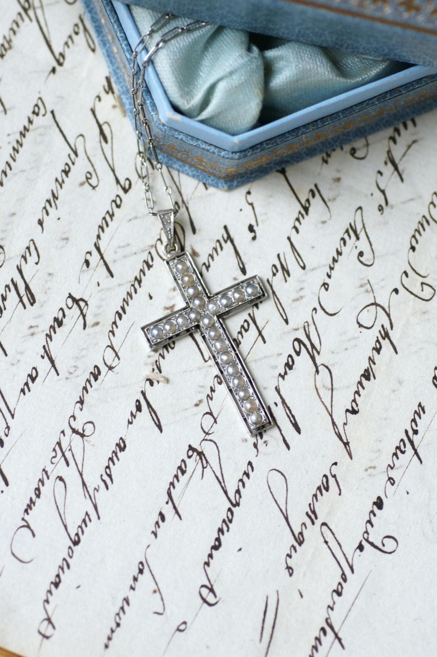 Art Deco Cross Pendant Pearls and Diamonds on Gold and Platinum