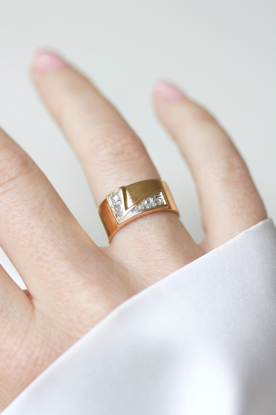 Band Ring Initial Letter L Diamonds on Rose Gold and Platinum