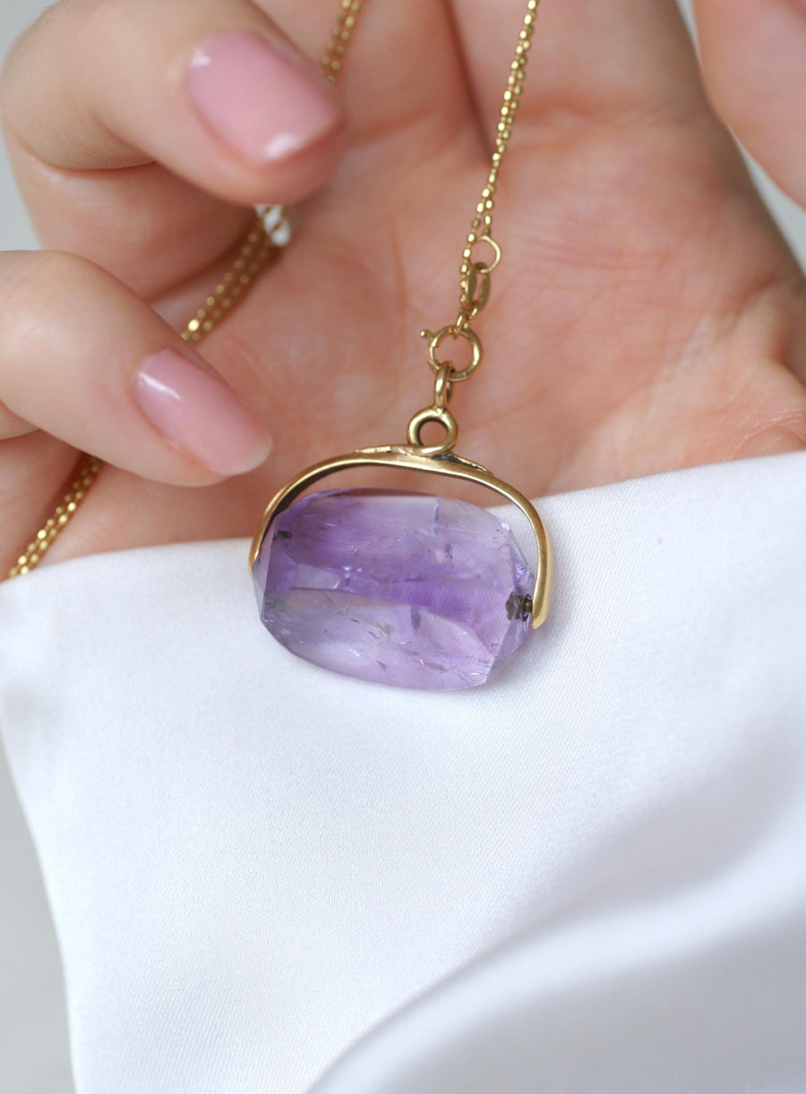Antique Swivel Seal Pendant Amethyst on Yellow Gold