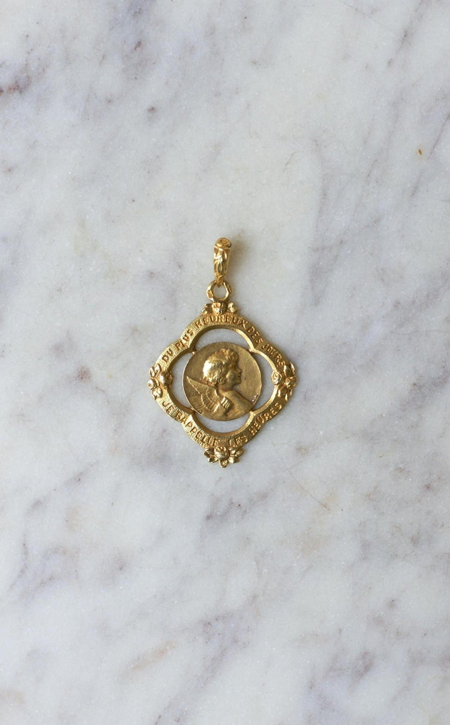 Antique Yellow Gold Angel Medal - Galerie Pénélope