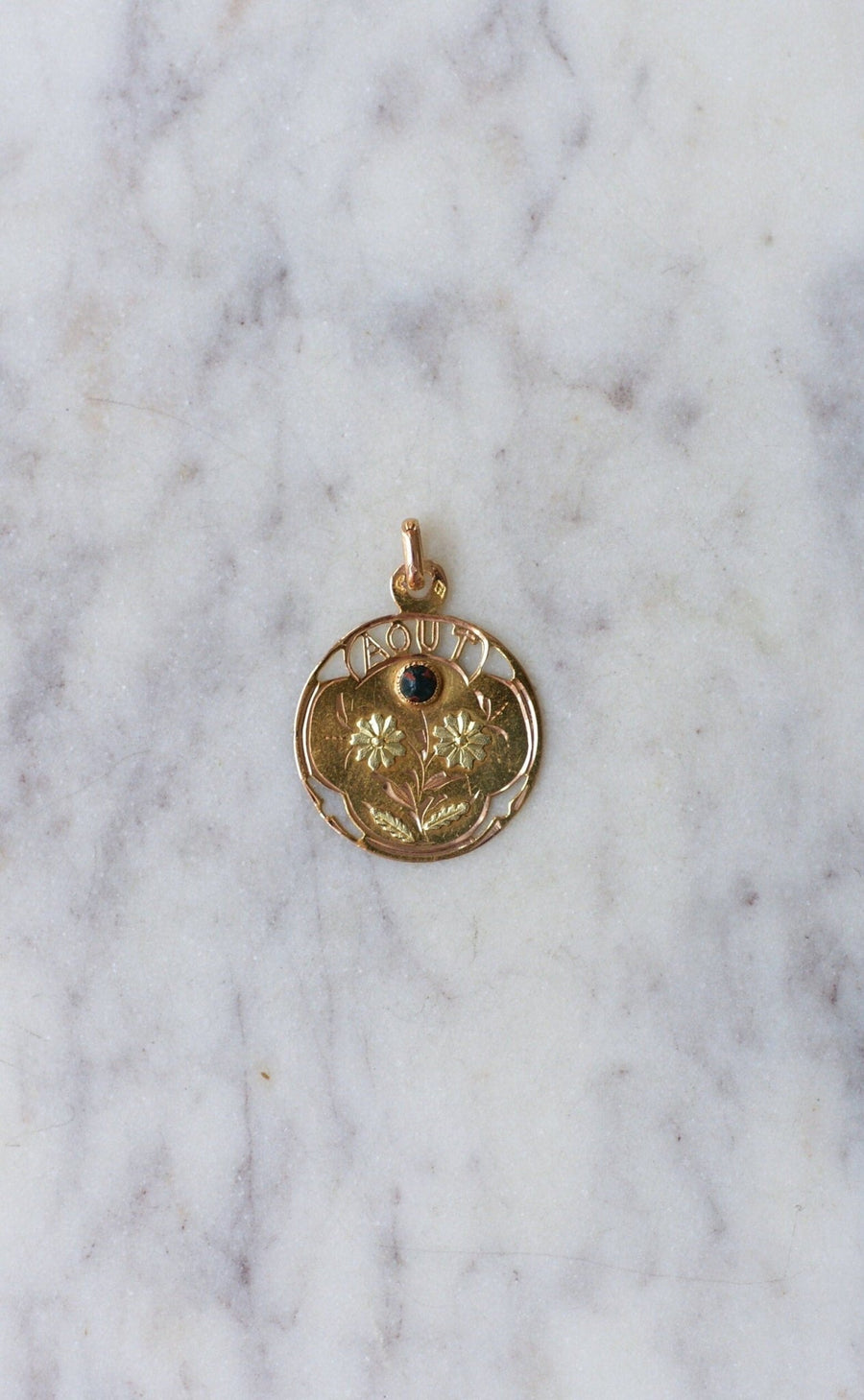 Yellow Gold August Pendant Medal - Galerie Pénélope