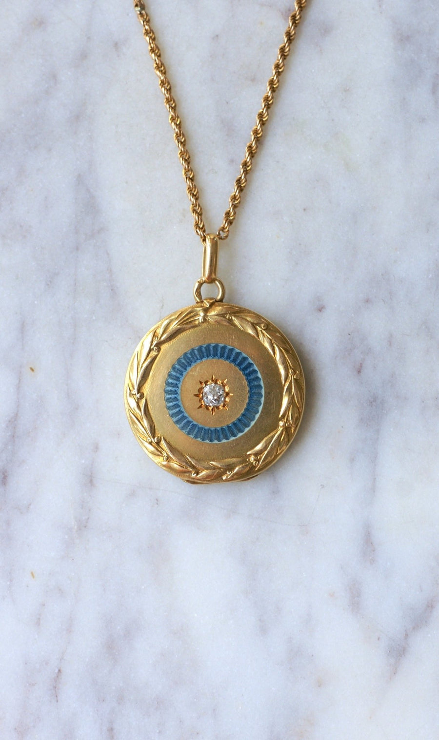 Yellow Gold Diamond Enamel Medallion with Gold Chain and Pearls - Galerie Pénélope