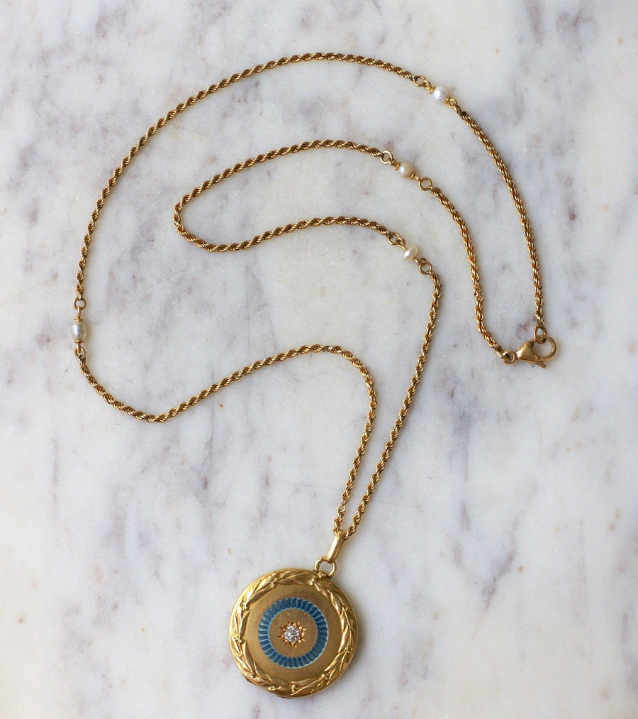 Yellow Gold Diamond Enamel Medallion with Gold Chain and Pearls - Galerie Pénélope