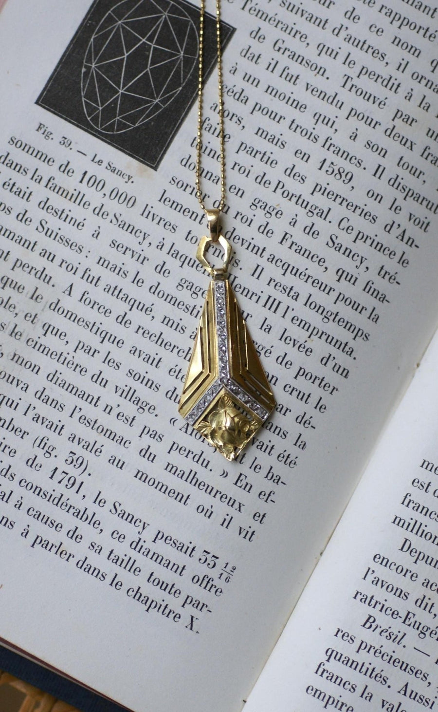 Yellow Gold and Platinum Art Deco Diamond Pendant - Galerie Pénélope